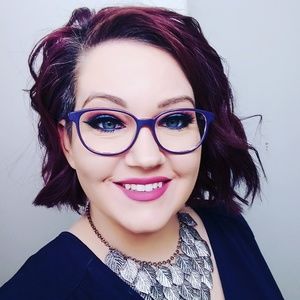 Meet your Posher, Regina